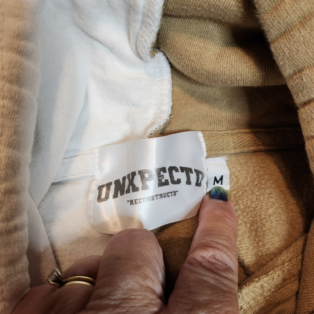 Unxpected UNX Men's White& Tan Hoodie Size Medium A29 - Picture 3 of 10